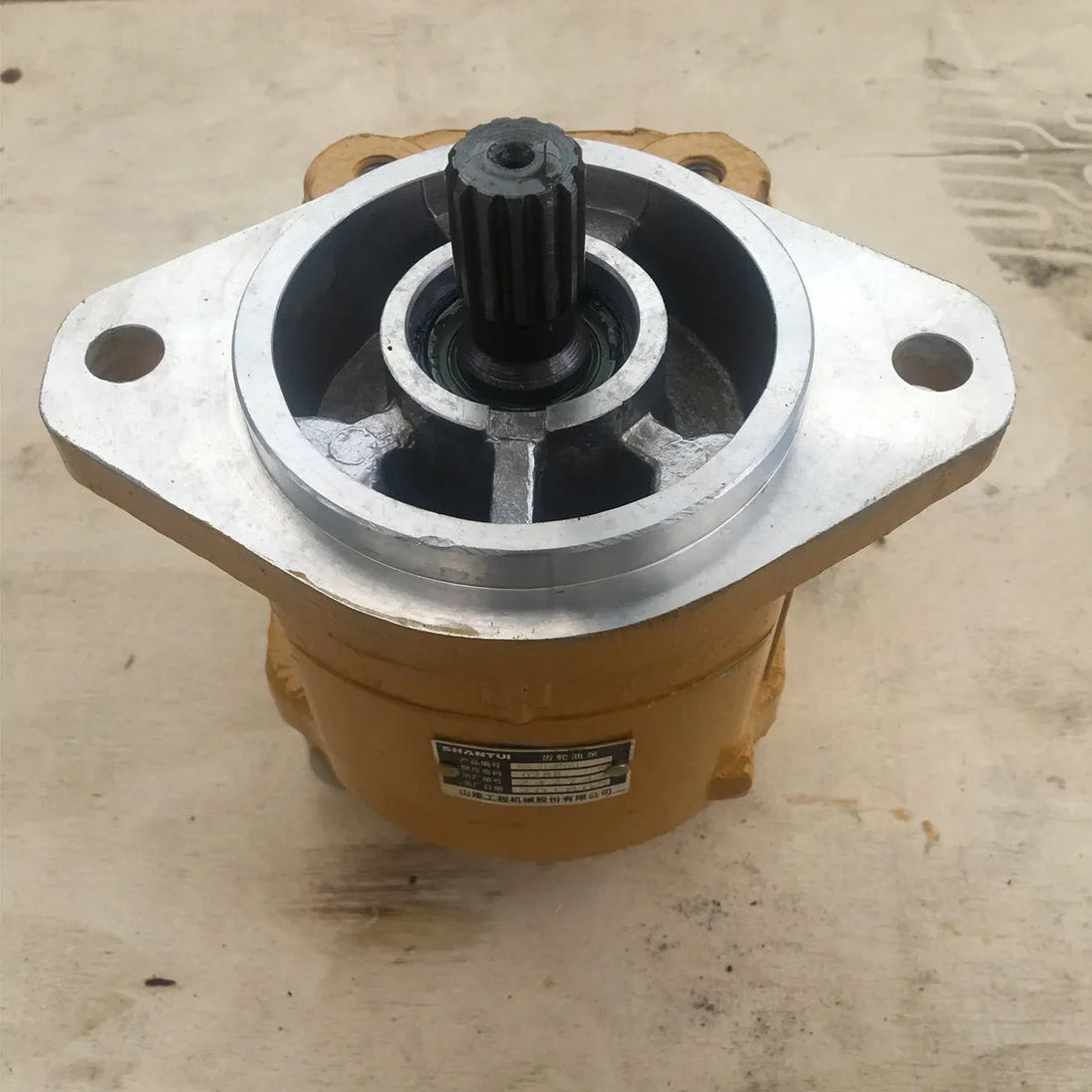 Hydraulic Pump 705-21-32050 for Komatsu Engine S6D125E-2 Bulldozer D85A-21 D85P-21 D85C-21-Replacement Aftermarket Parts