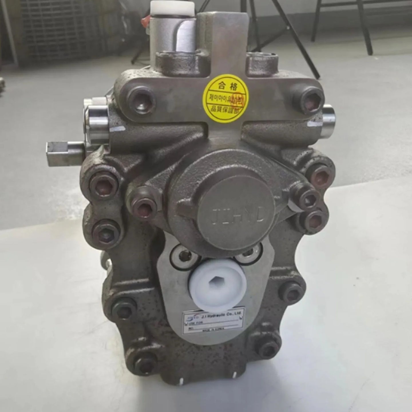 Hydraulic Pump Transmission Pump 5H470-11009 Fits Kubota PRO688Q DC70-Replacement Aftermarket Parts