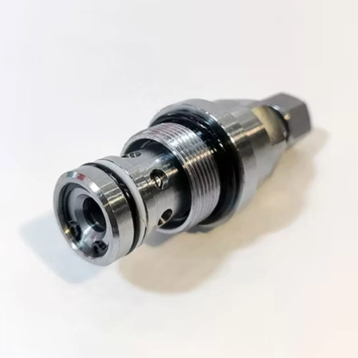 Main Relief Valve For Hitachi Ex120-2 Ex120-3 Hydraulic Pump Valve 9203496-Replacement Aftermarket Parts