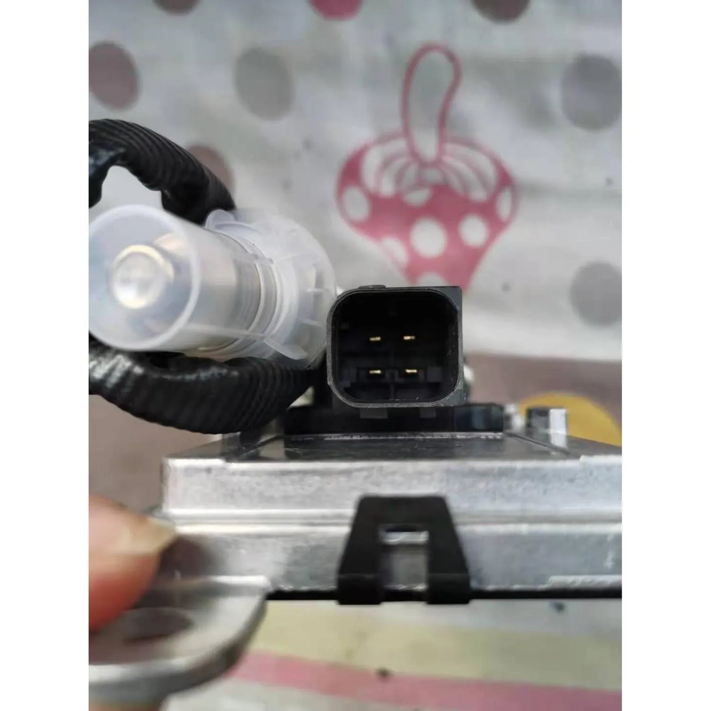 Nitrogen Oxygen Nox Sensor 5WK97329A A0101531428 0101531428 24V for Mercedes-Benz Trcuk Car Accessories-BeeSpareParts