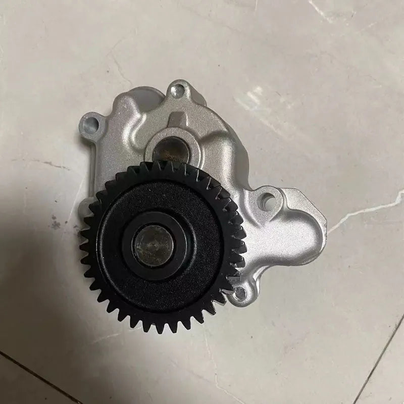 Oil Pump ME017484 for Mitsubishi Engine 4D34 4D34T-BeeSpareParts