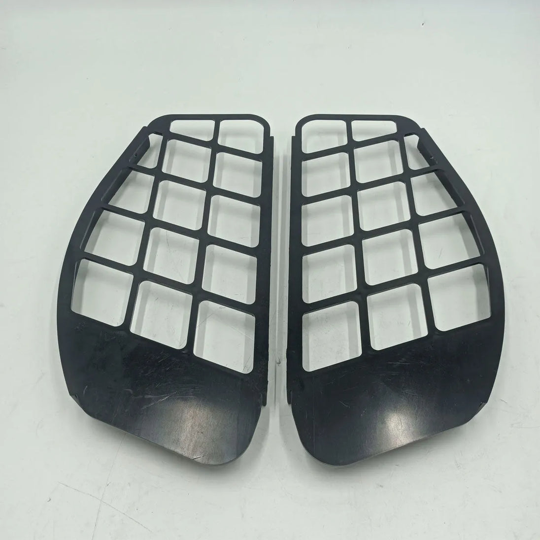 Plastic Side Grill Air Discharge Louver 6716571 & 6716573 for Bobcat Skid Steer Loader 653 751 753 763 773-BeeSpareParts
