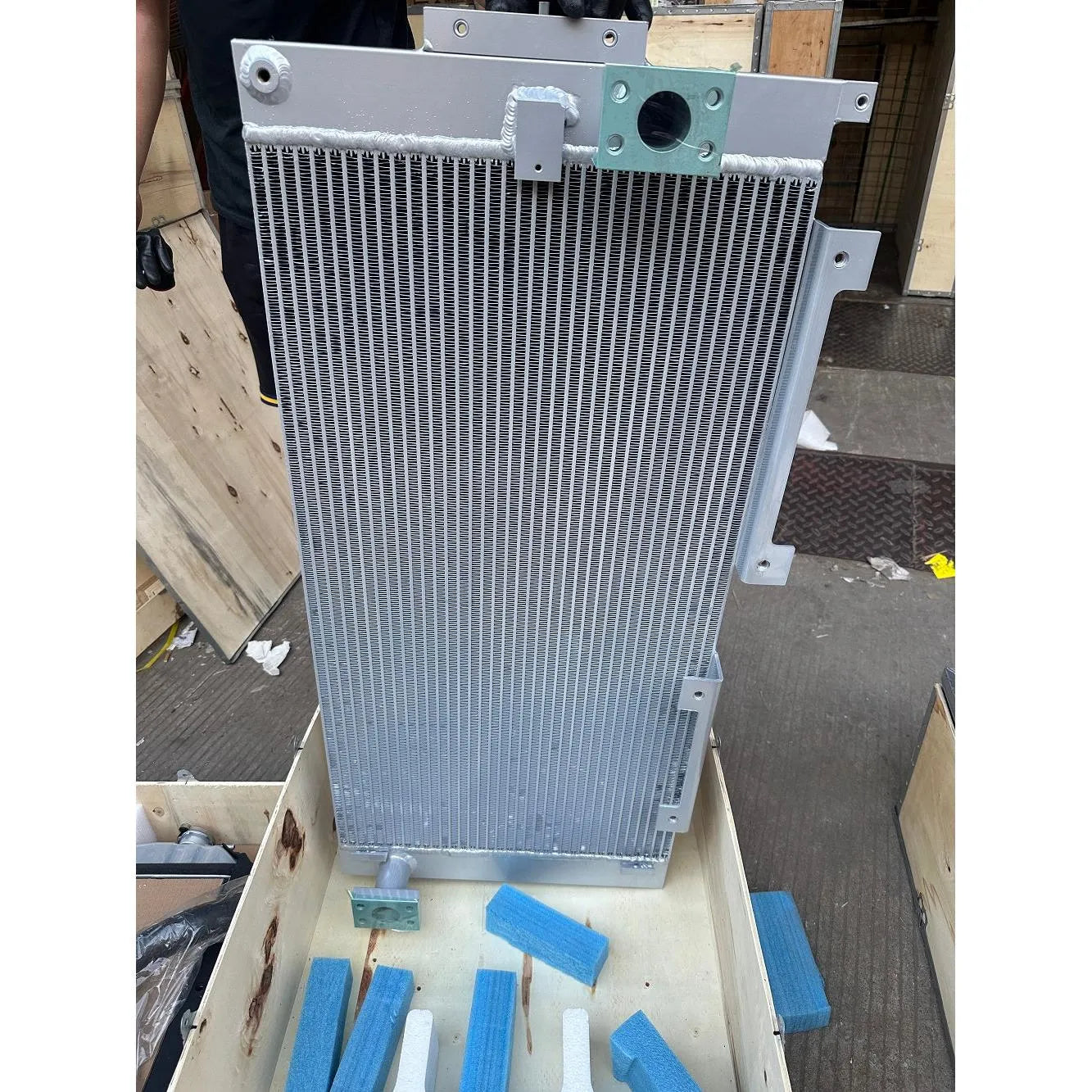 R210LC-9 R210NLC-9 R250LC-9 R210W-9 R215-9 Oil Cooler 11Q6-40640 For Hyundai Excavator-Replacement Aftermarket Parts