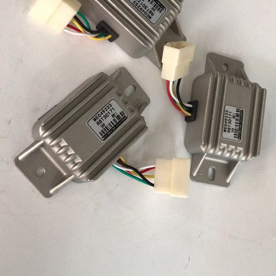 Regulator Relay ME049233 for Mitsubishi 6D15 6D15T Engine Hyundai R95W3 R95W-3 Wheel Excavator-BeeSpareParts