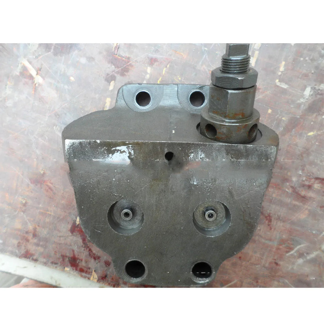 Relief Valve 701-30-99000 For Komatsu Dozer D85A-18 D80A-18 D80E-18 D80P-18 D85P-18 D85E-18-BeeSpareParts