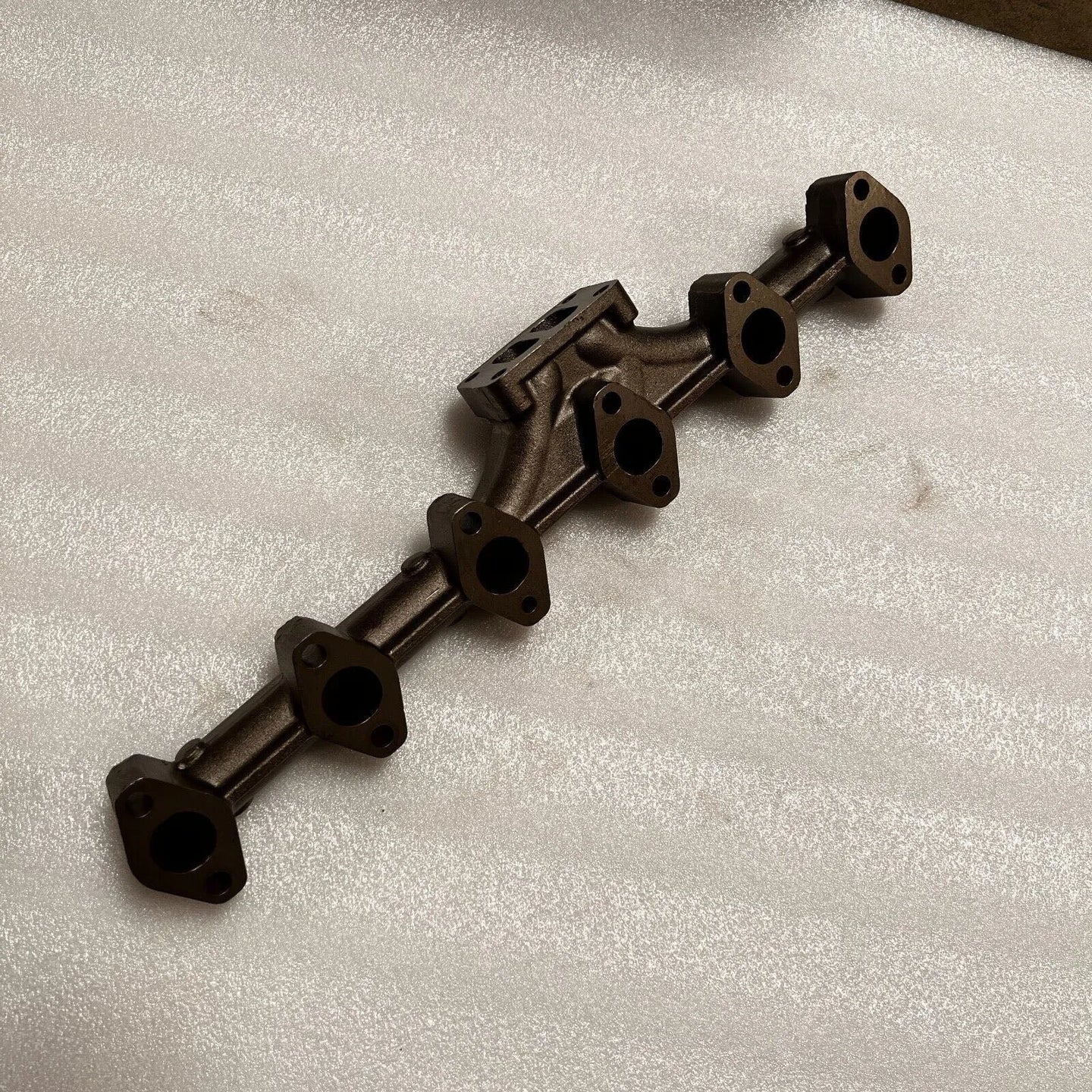 VOE20459232 EXHAUST MANIFOLD FITS FOR VOLVO EC210B EC210BLC D6D D6E EC210C EC220-Replacement Aftermarket Parts