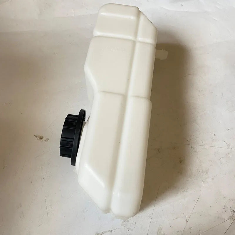 Water Radiator Coolant Tank Expansion Tank 6736379 for Bobcat Skid Steer Loader T40140 T40180 TL360 TL470 TL470HF S130 T140-BeeSpareParts
