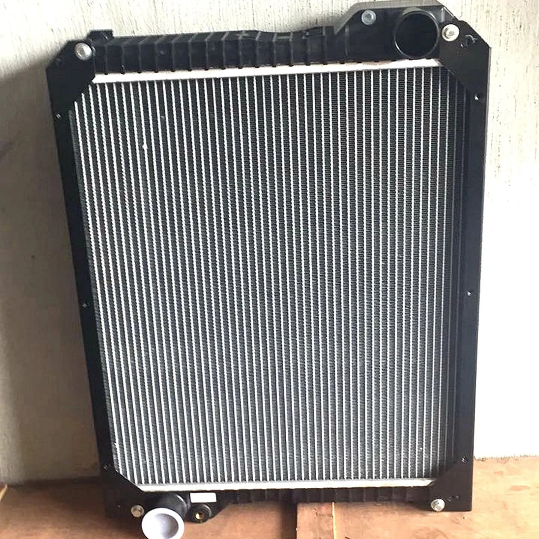 Water Radiator Core 2105948 for Caterpillar CAT 414E 416E 420E 422E 428E 430E 432E 434E 442E 444E-Replacement Aftermarket Parts