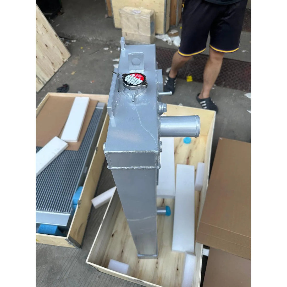 Water Tank Radiator 11Q6-44210 11Q6-44312 11Q6-44311 11Q6-44310 for Hyundai Excavator R210W-9 R210NLC-9 R210W-9-MH-Replacement Aftermarket Parts