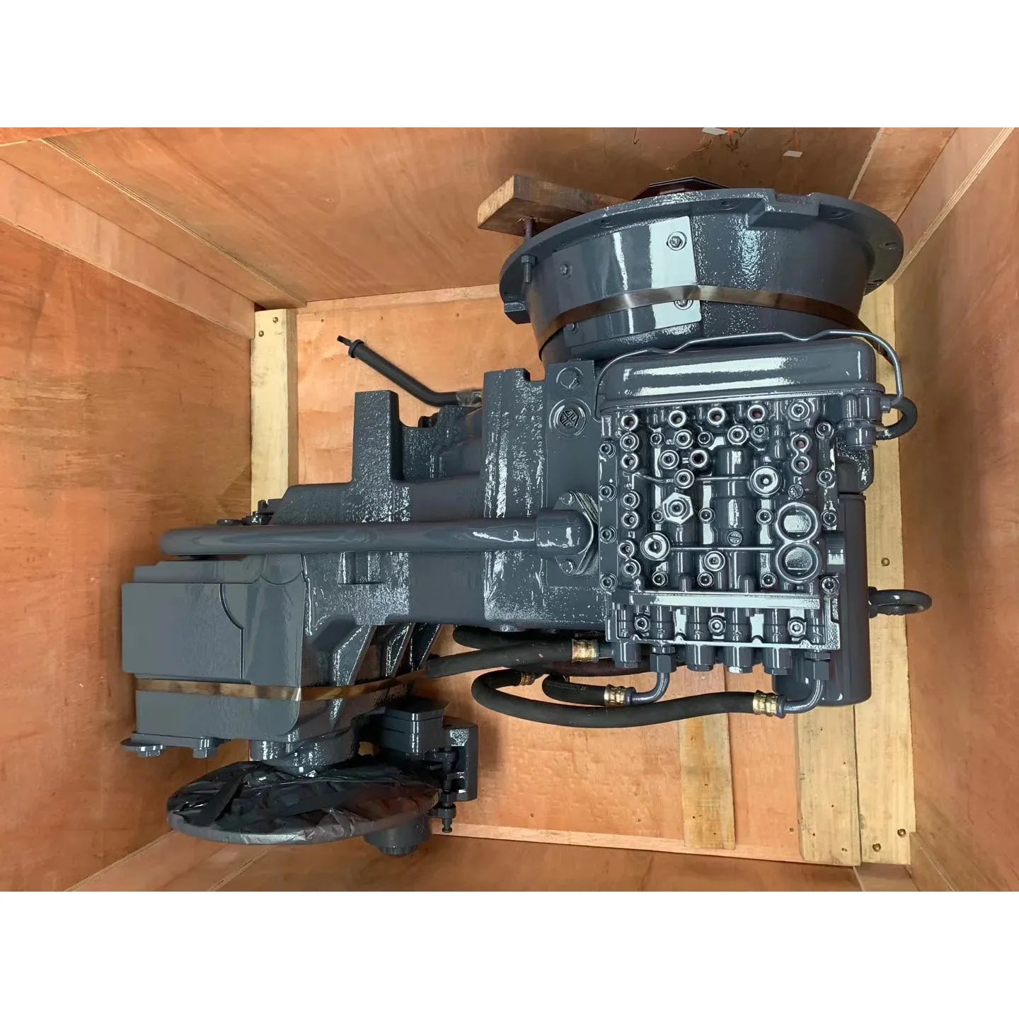 zl50g gearbox parts Fits xcmg zl50 transmission assembly gear box-BeeSpareParts